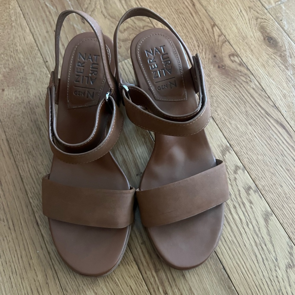 Naturalizer Women's Brown Sandals